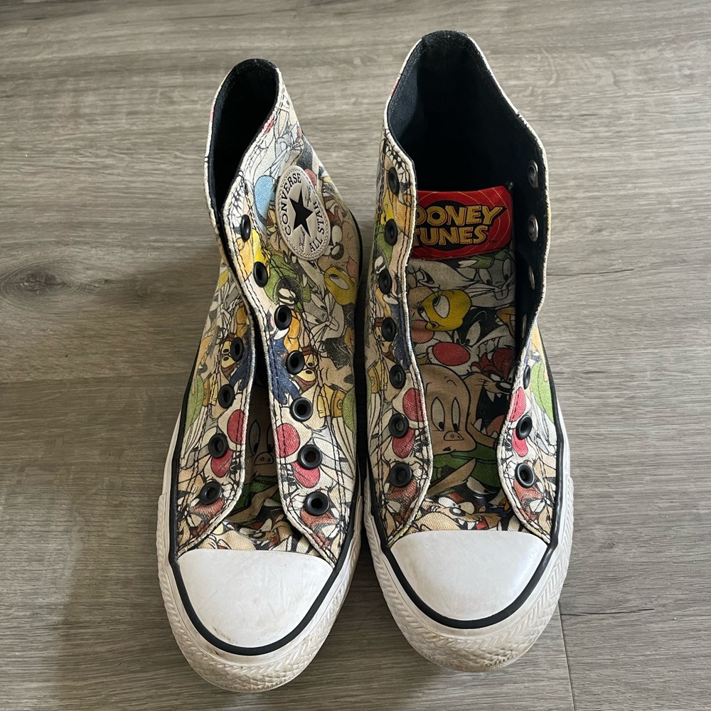 Looney Tunes Converse AllStar